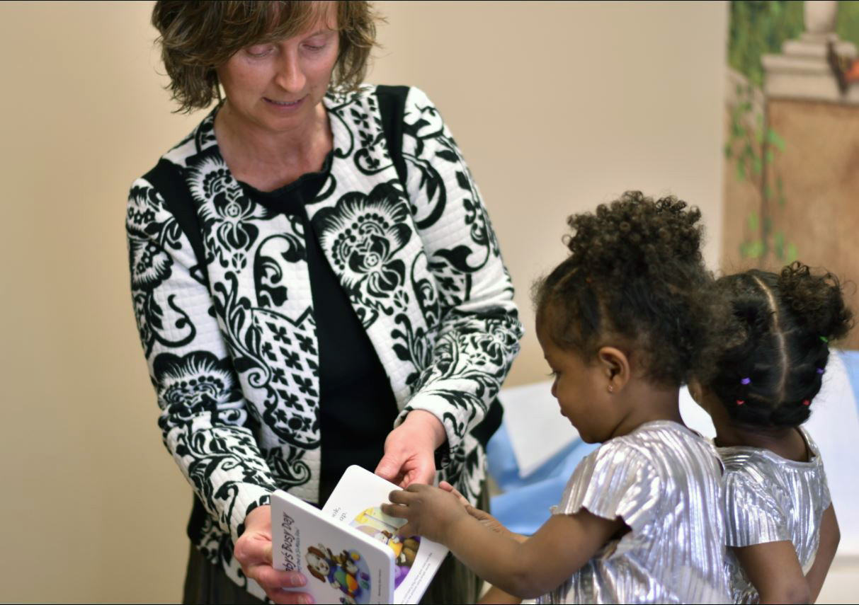 Alamosa Elementary Students Presenting Donation to SLV Health